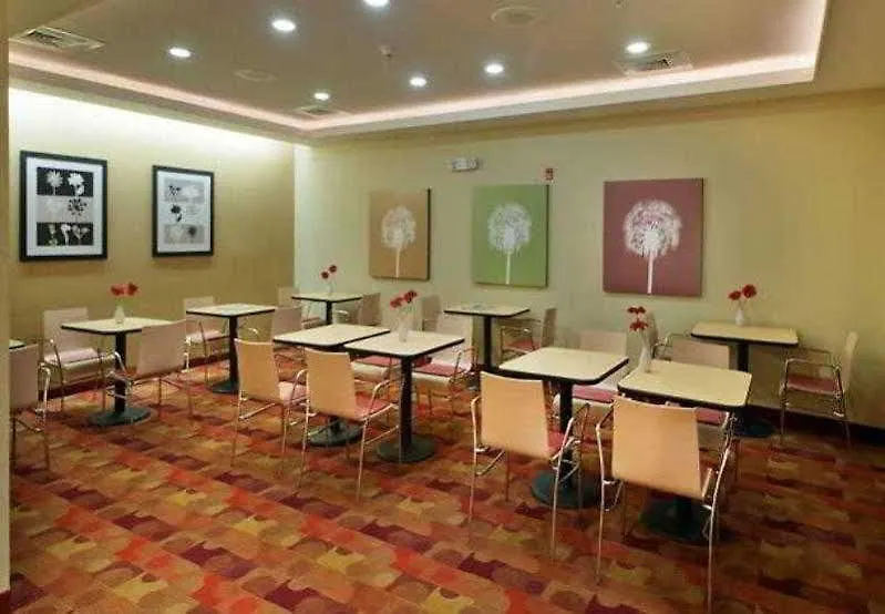 Towneplace Suites By Marriott Nashville Airport Szálloda